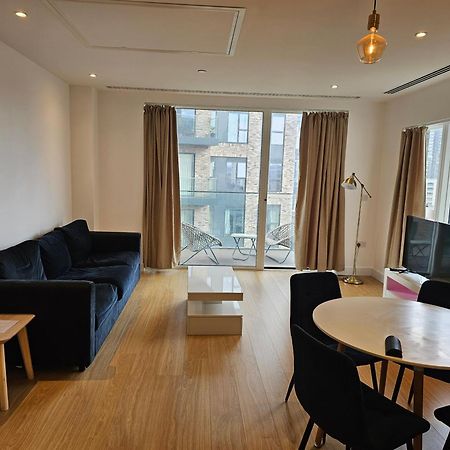 Santina Apartments Кройдон Экстерьер фото