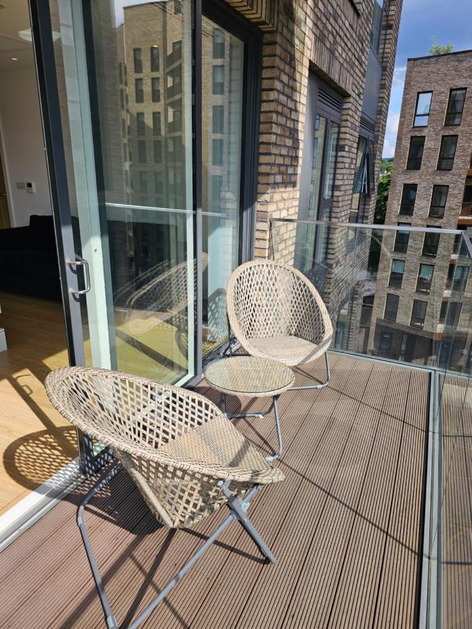 Santina Apartments Кройдон Экстерьер фото